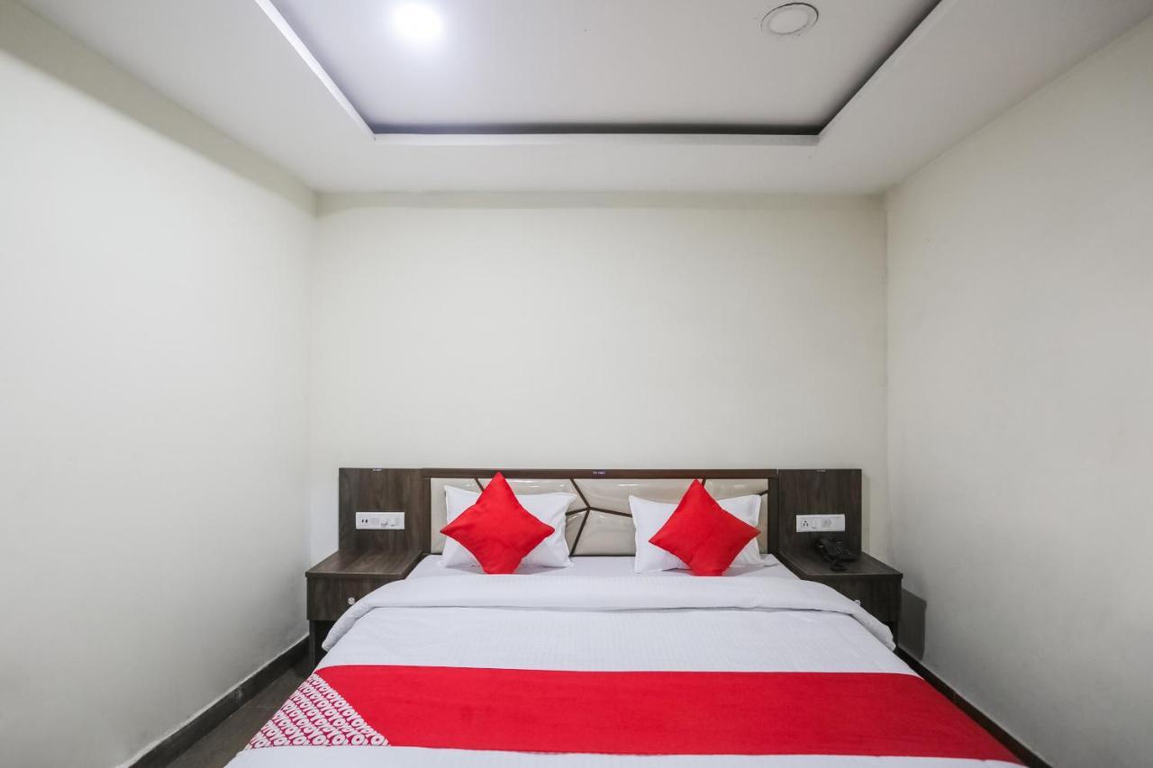 Oyo 63134 Hotel Red Queen Raigarh Bilik gambar