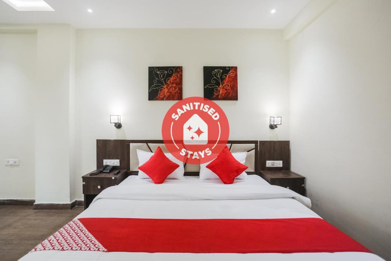 Oyo 63134 Hotel Red Queen Raigarh Luaran gambar