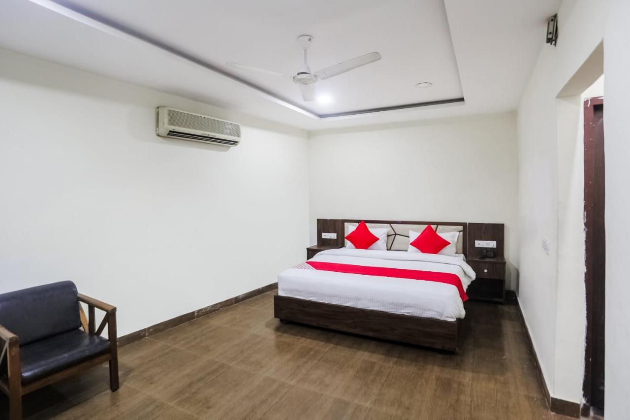 Oyo 63134 Hotel Red Queen Raigarh Luaran gambar