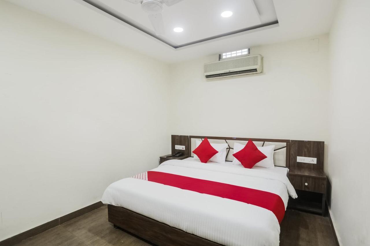 Oyo 63134 Hotel Red Queen Raigarh Luaran gambar