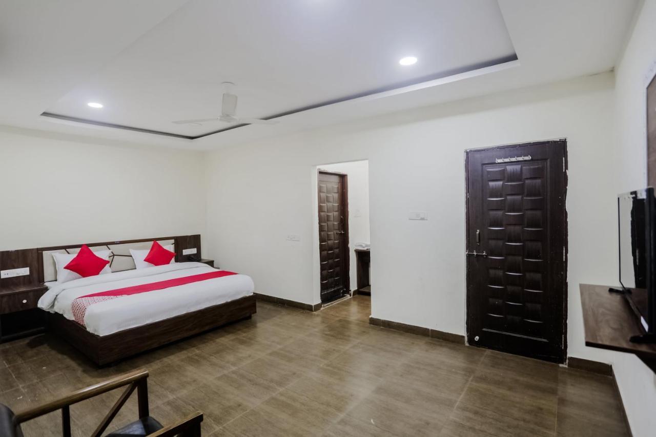 Oyo 63134 Hotel Red Queen Raigarh Luaran gambar