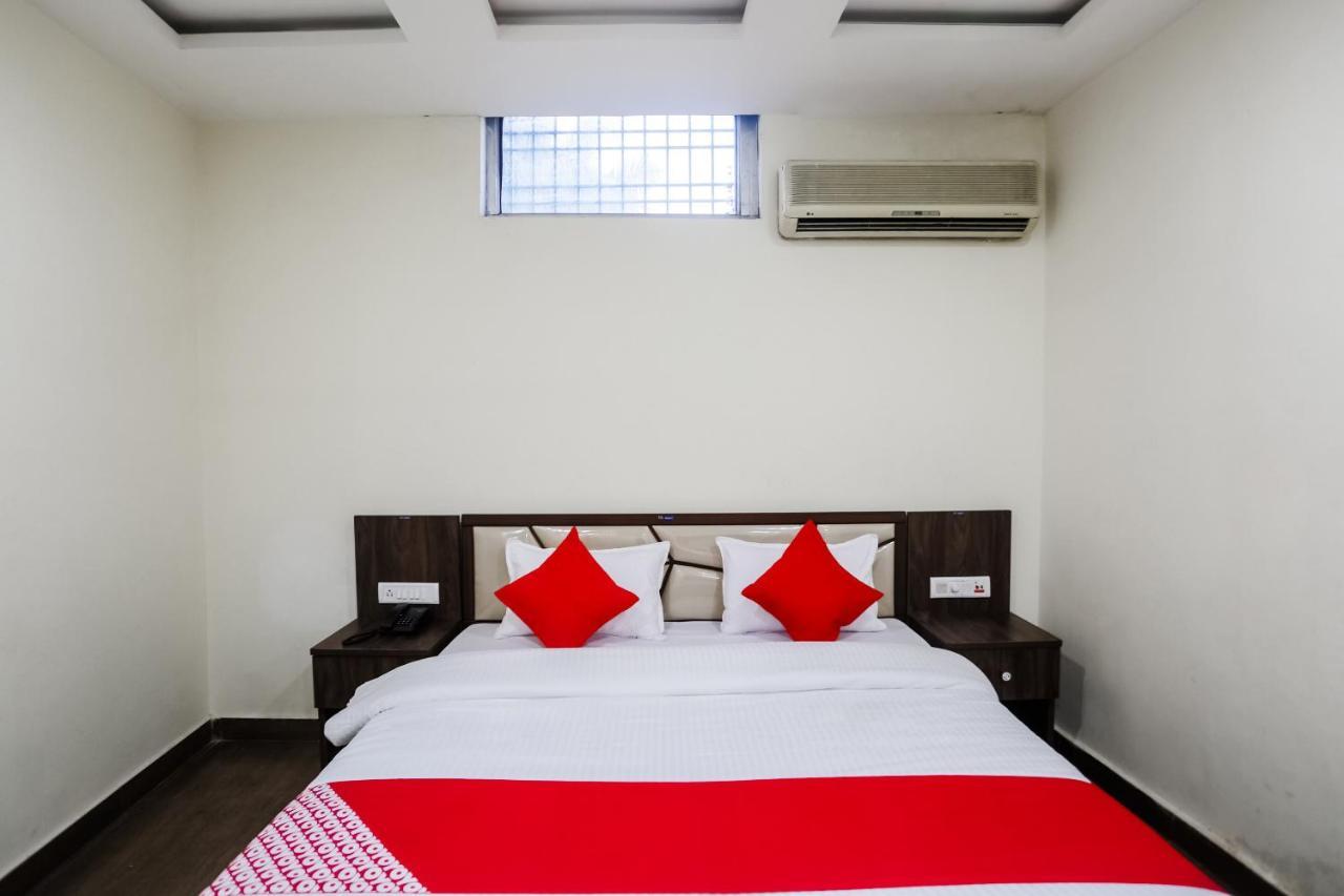 Oyo 63134 Hotel Red Queen Raigarh Luaran gambar